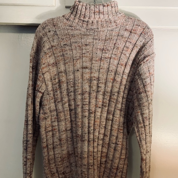 Vintage Turtleneck Sweater - Picture 3 of 6